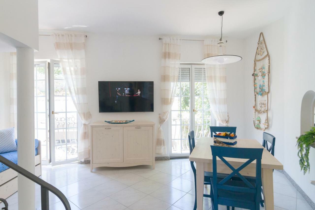 Aquamarine Relaxing Capri Suites Εξωτερικό φωτογραφία